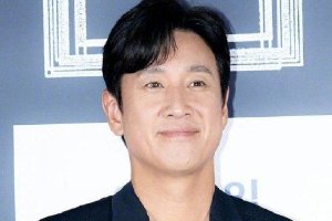 韩警方称还有著名艺人涉嫌吸毒 正在调查中封面图