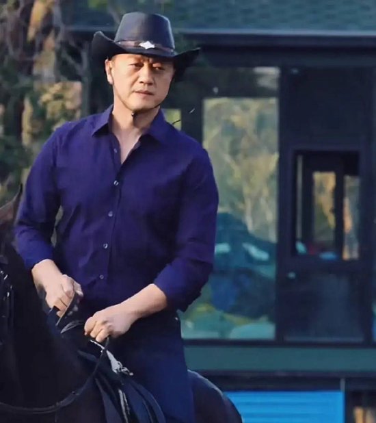 李亚鹏被限制高消费 被判决支付4000万元及利息封面图