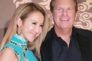 姐姐证实李玟曾两次轻生 得知丈夫出轨后才立遗嘱封面图