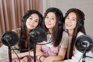 Selina自曝生产细节 分享SHE姐妹陪产趣事封面图