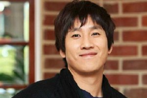 李善均将于本周被传唤调查 律师回应吸毒传闻封面图