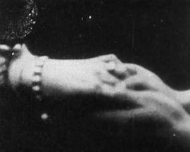 汽车中的婚礼封面图