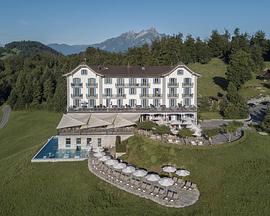 眺望旅馆封面图