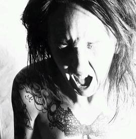 A Black Heart In White Hell封面图