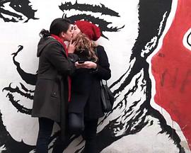 闭着双眼封面图