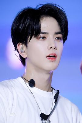 韩秀榜 光化门广场特辑封面图